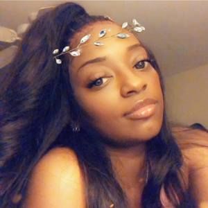 Meet your Posher, Deonna